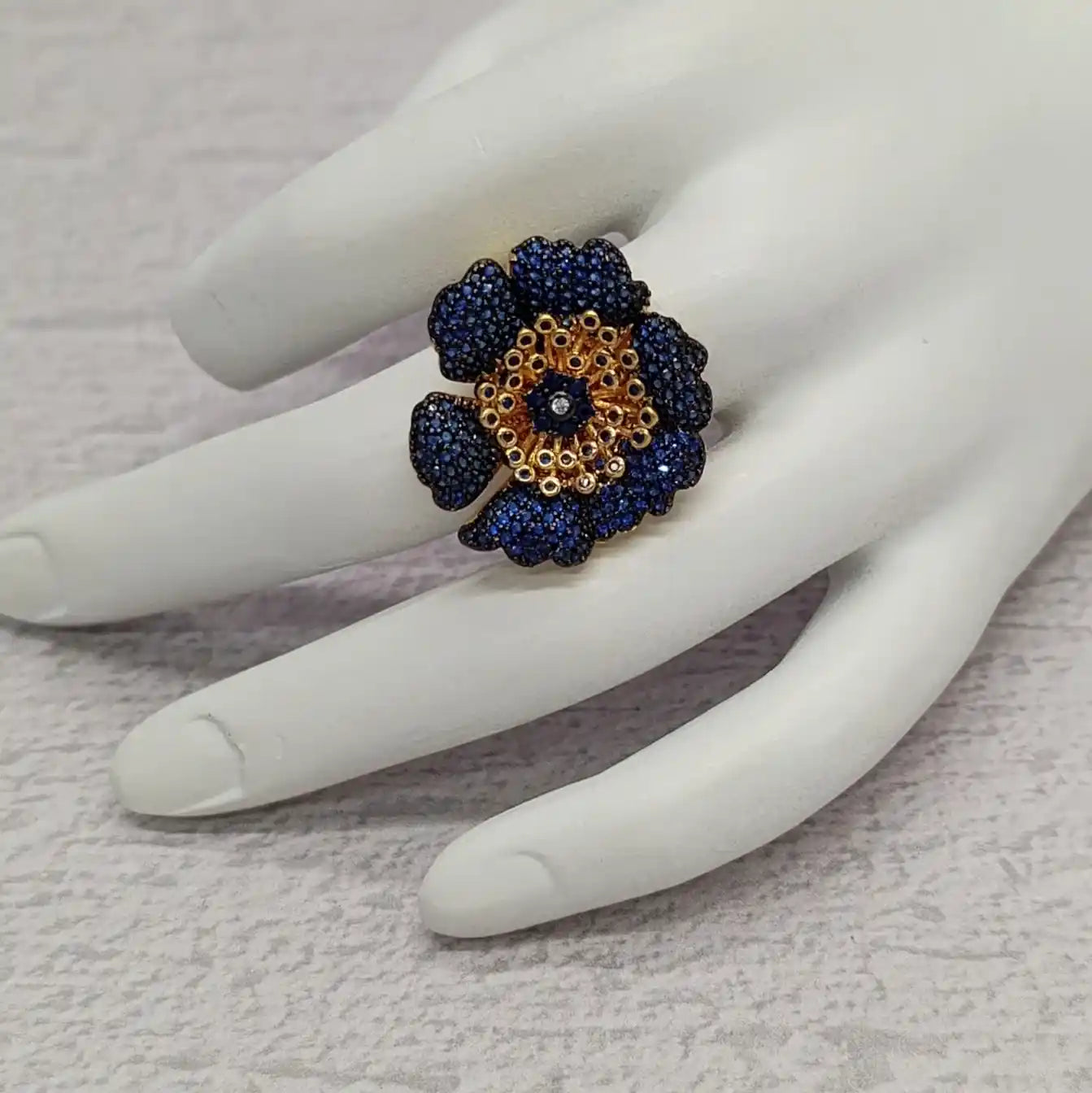 ANILLO FLOR CON MICROCIRCONES