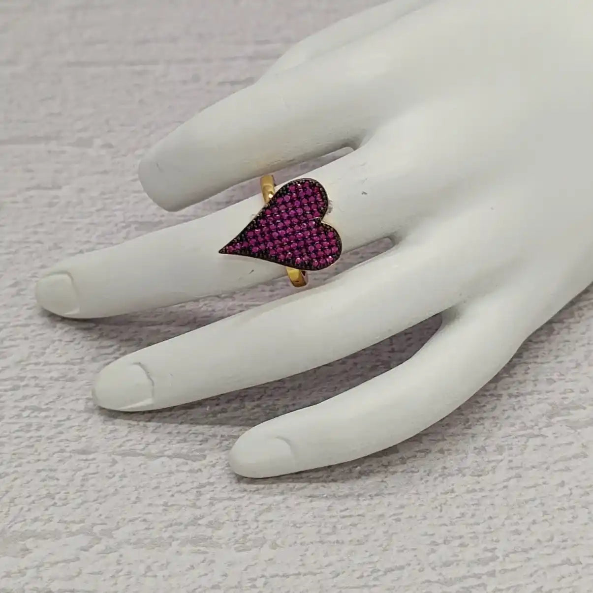 ANILLO CORAZÓN CON MICROCIRCONES