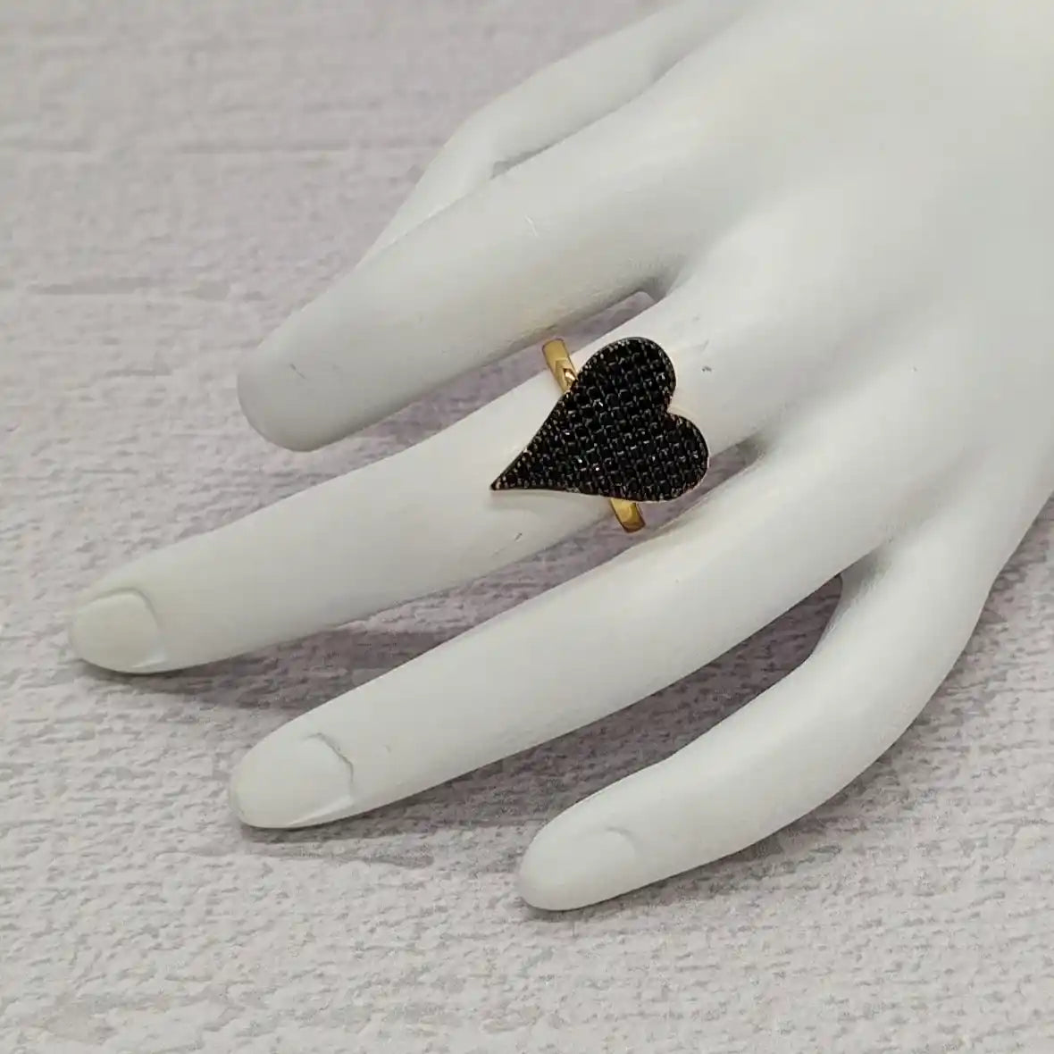 ANILLO CORAZÓN CON MICROCIRCONES