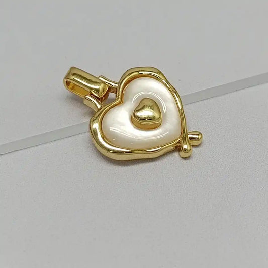 DIJE CORAZÓN MINIMALISTA ESMERALDADO