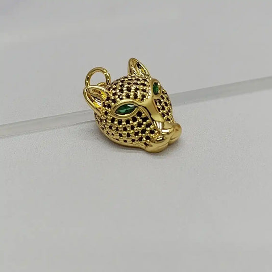 DIJE CABEZA JAGUAR CON MICROCIRCONES NEGROS Y VERDES